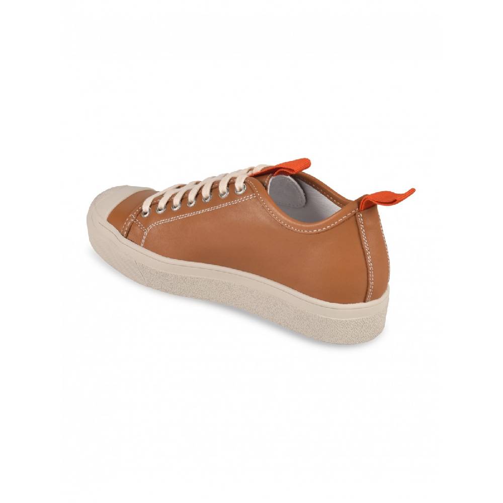 SOFIE D&#039;HOORE Product Presa