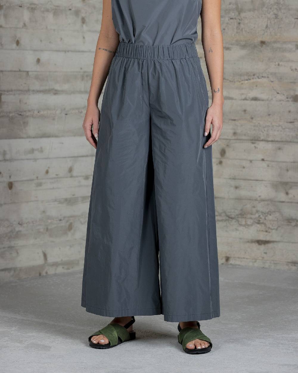 Rialto 48 PANTALONE A GAMBA LARGA Nuovo