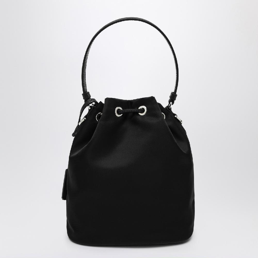Prada Mini borsa nera in Re-Nylon con ricami I Più Venduti