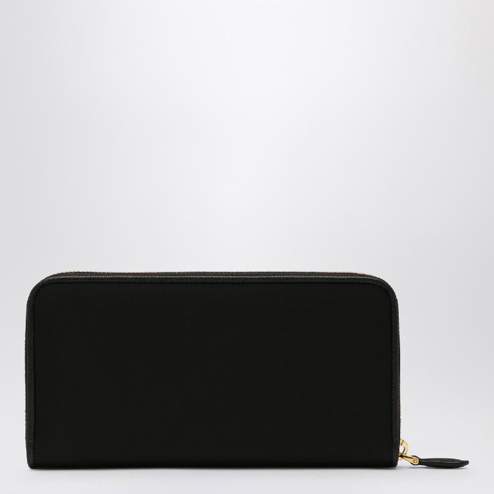 Prada Portafoglio zip around nero in Re-Nylon Offerta