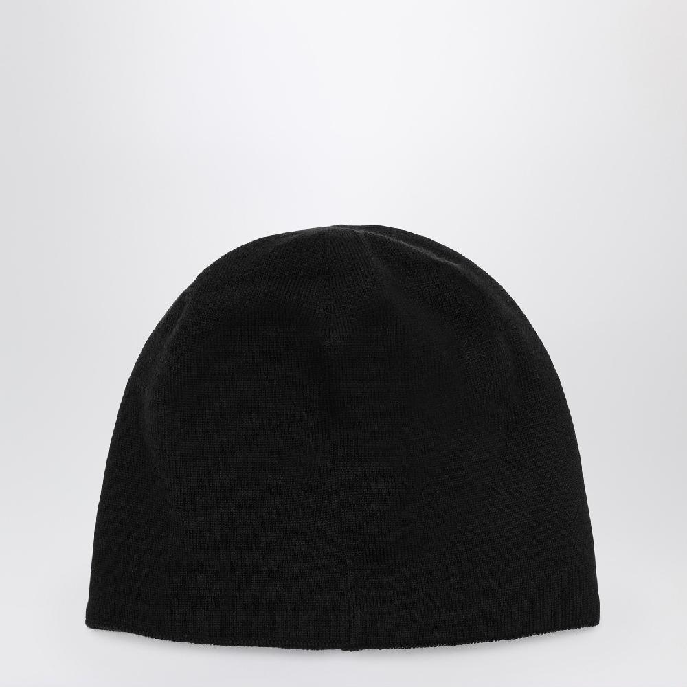 Canada Goose Cappello nero con patch Hotsell