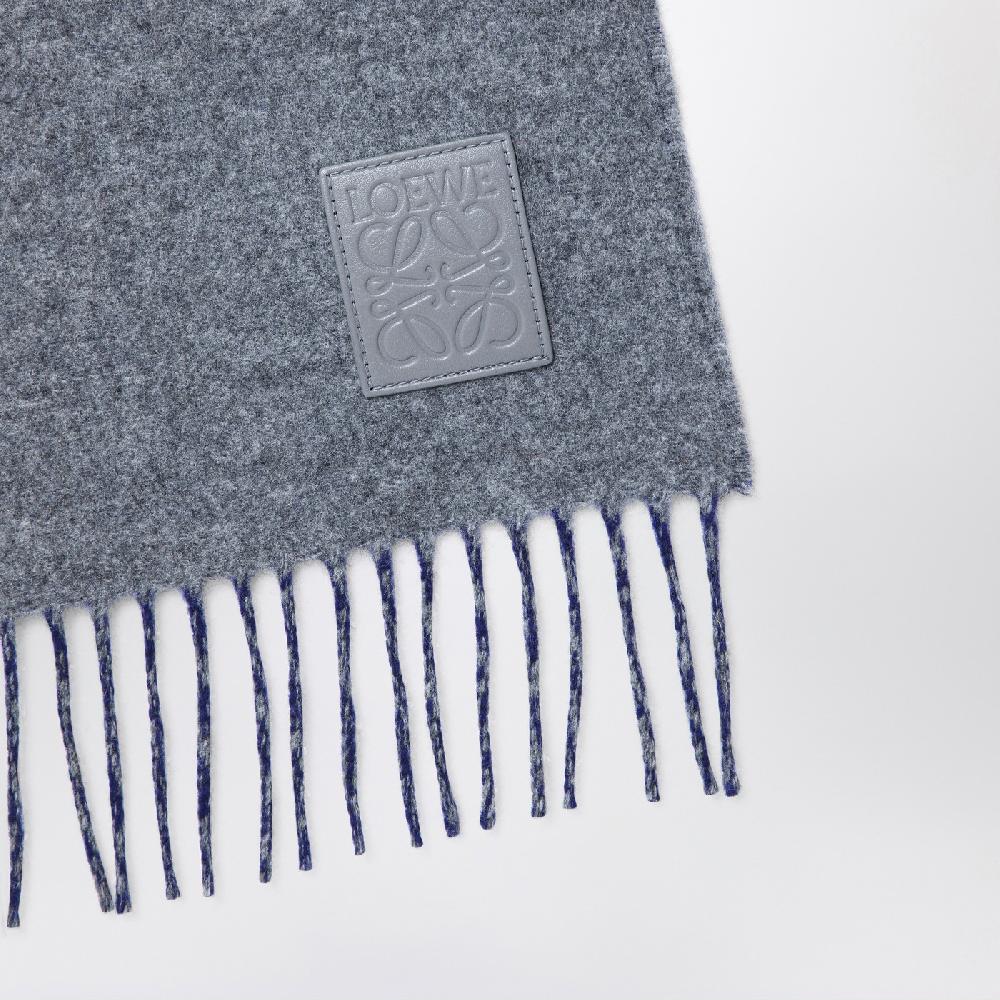 Loewe Sciarpa grigia/blu in lana e cashmere Sottocosto