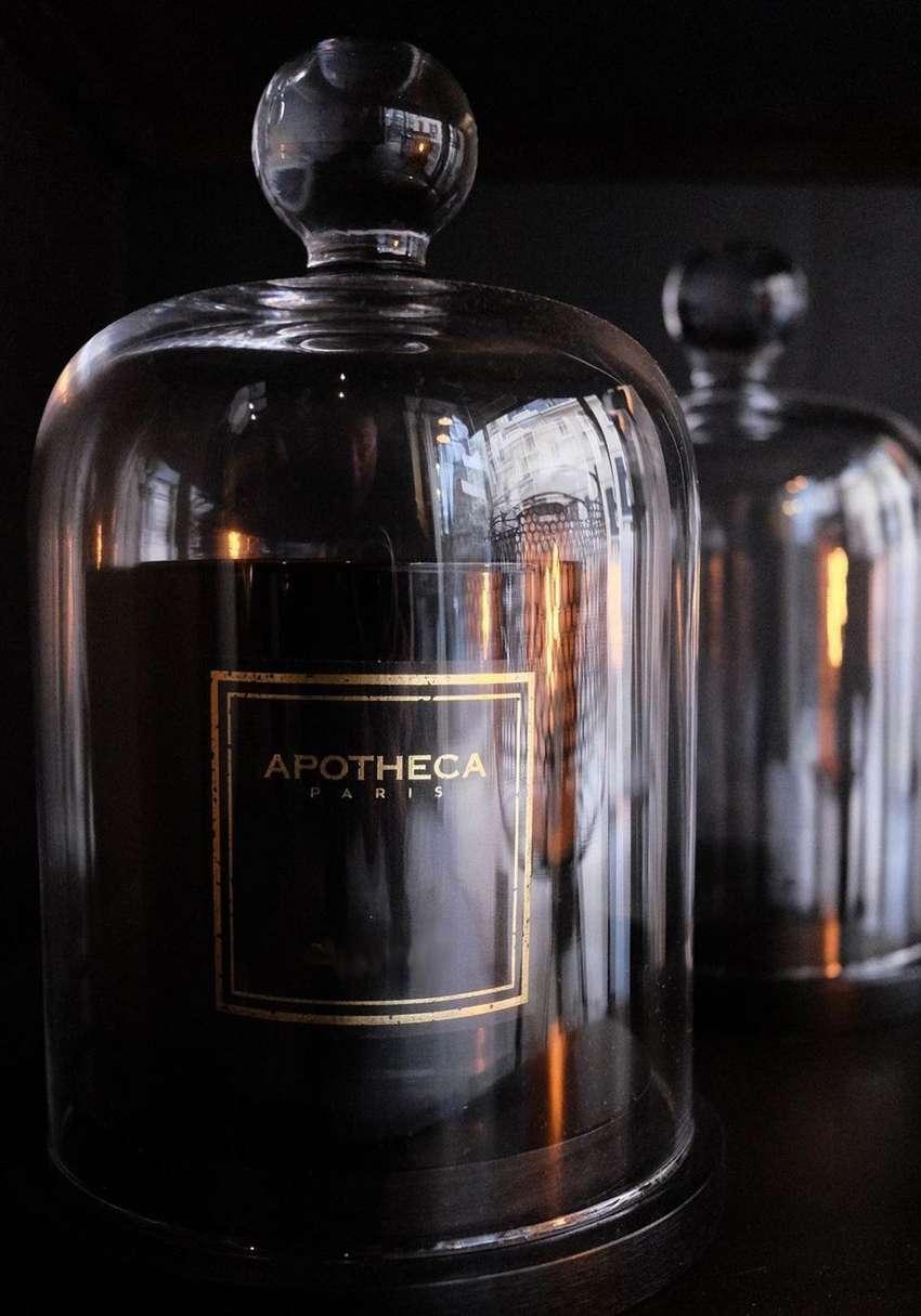 Rose & Lini APOTHECA PARIS “AMARE” CANDLE Acquista Ora