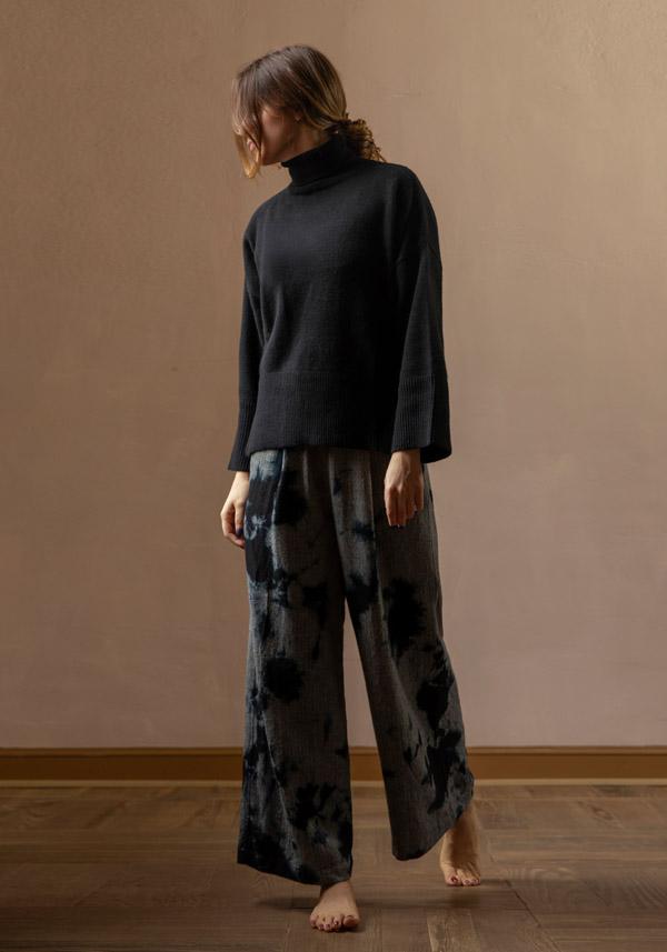 Rose & Lini BE YOU CASHMERE “TURTLE NECK” BLACK KNIT Hotsell