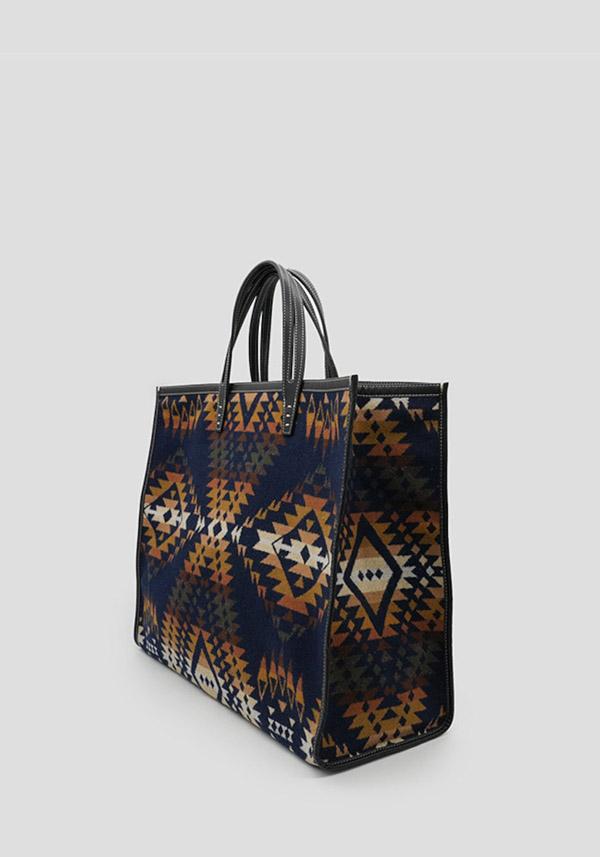 Rose & Lini A VACATION “TANK SHOPPER LARGE” TRAILS NAVY BAG Sottocosto