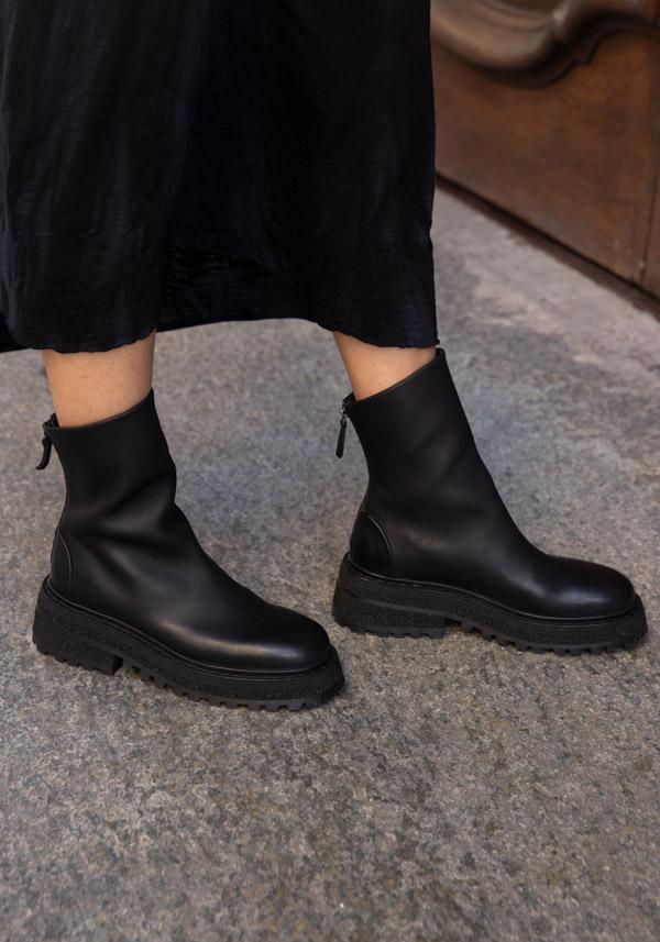 Rose & Lini MARSÈLL “CARRO” BLACK LEATHER ANKLE BOOTS Offerta