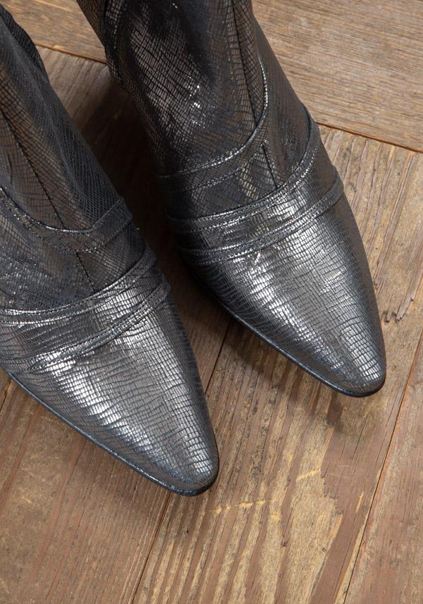Rose & Lini ROSE’S ROSES “BELL” SILVER HEELED ANKLE BOOTS Economico