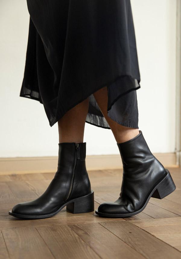 Rose & Lini MARSÈLL “ALLUCINO BEATLE” BLACK LEATHER ANKLE BOOTS Outlet