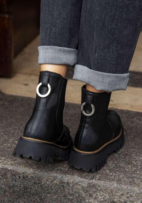 Rose & Lini ROCCO P. “TRONCHETTO 15630” BLACK LEATHER ANKLE BOOTS Offerte