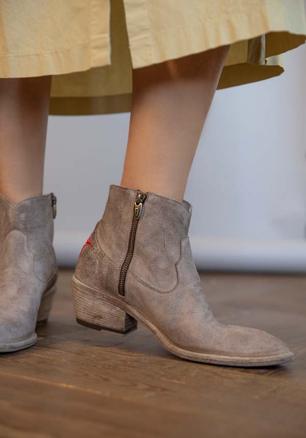 Rose & Lini FAUZIAN JEUNESSE “BOOT 3205” CORK SUEDE TEXAN ANKLE BOOTS Moda
