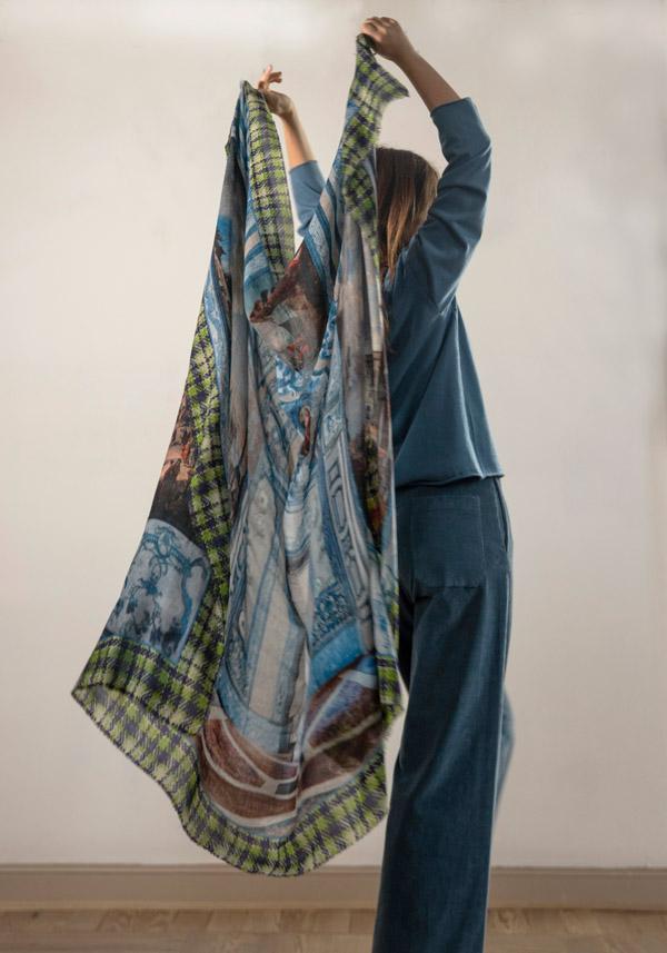 Rose & Lini FALIERO SARTI WOOL & CASHMERE “COFFEE HOUSE ROME” MULTICOLOR SCARF In Vendita