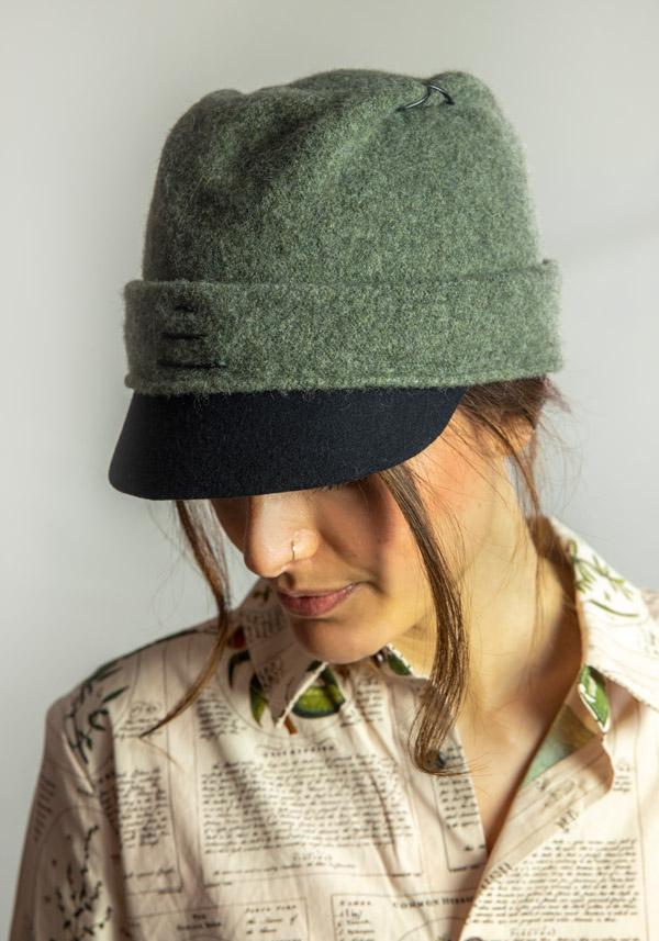 Rose & Lini YESEY “MINI FBI” GREEN WOOL HAT Promozione