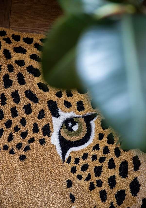 Rose & Lini DOING GOODS “HIMANI LEOPARD HEAD” LARGE RUG Convenienza