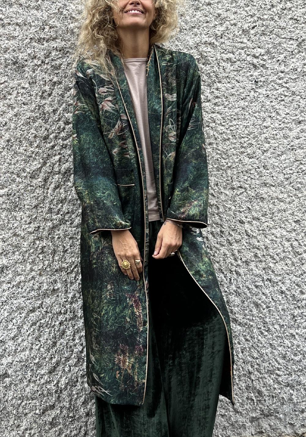 Rose & Lini BOKJA SILK “ROBE” REVERSIBLE GARDEN KIMONO Vendita Economica