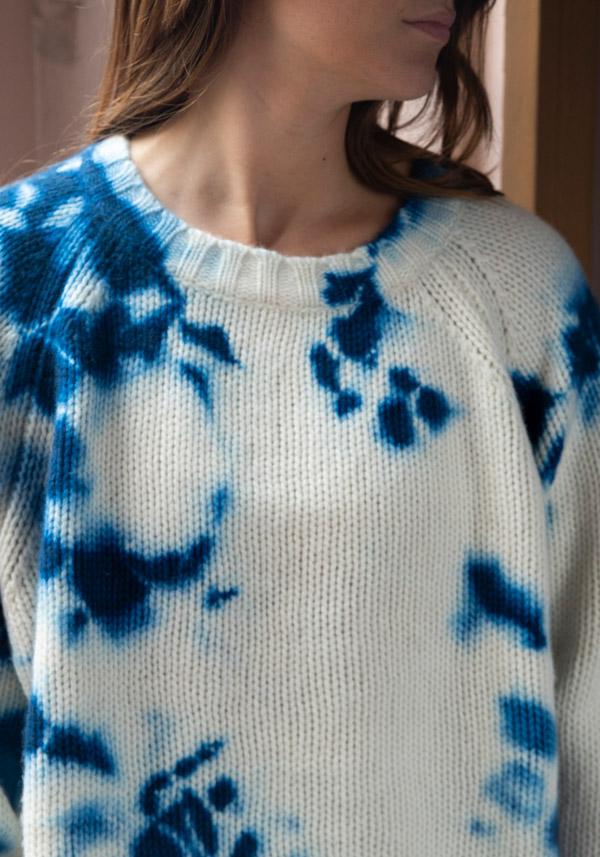 Rose & Lini SUZUSAN CASHMERE “PULL 3083” BLUE & NATURAL 2025