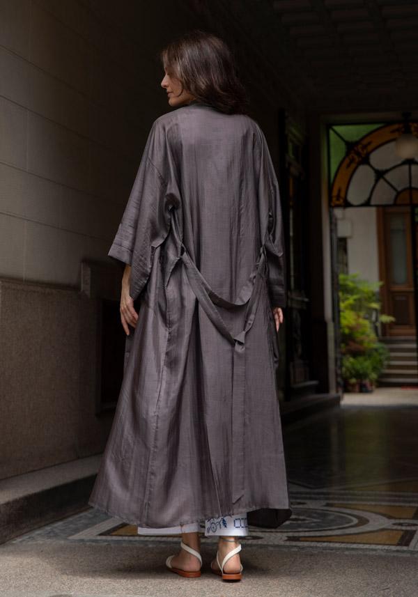 Rose & Lini THE ROSE IBIZA SILK “GOWN KIMONO” CHARCOAL Novità