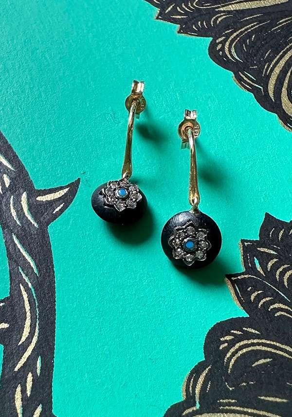 Rose & Lini 5 OCTOBRE “ISA” BLACK EARRINGS Economico