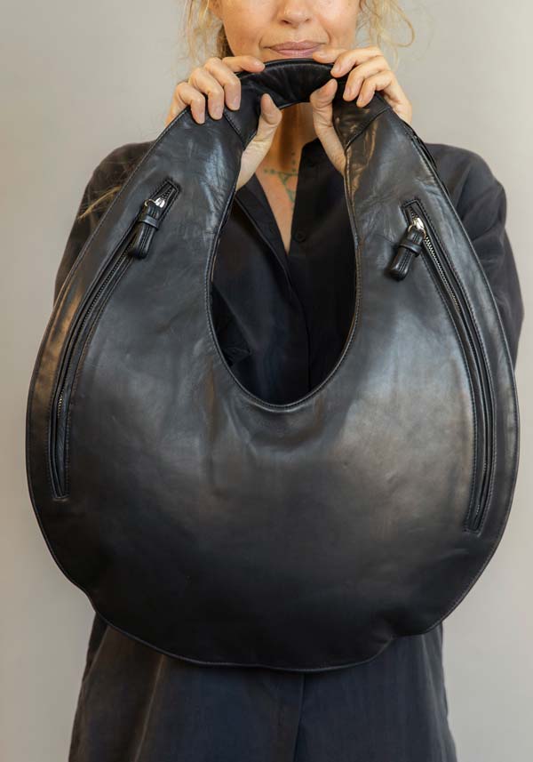 Rose & Lini MARIANA MENDEZ “BIVALDA” BLACK LEATHER BAG Super sconto