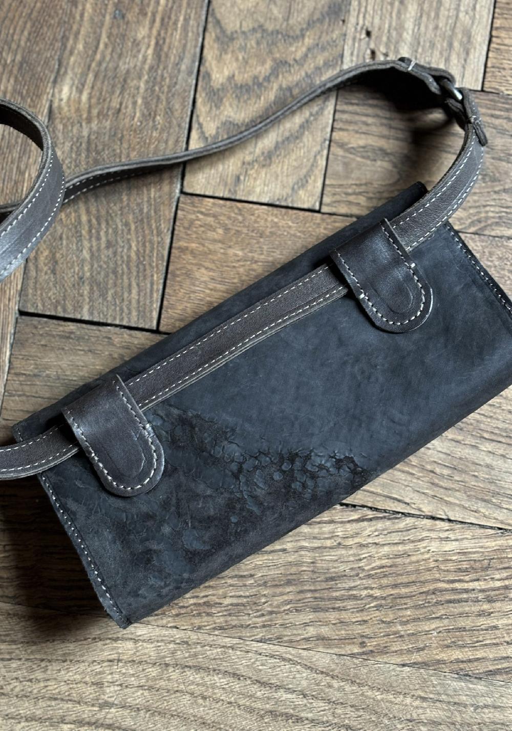 Rose & Lini TAGLIOVIVO ONYX LEATHER “MARSUPIO RING” BAG Qualità