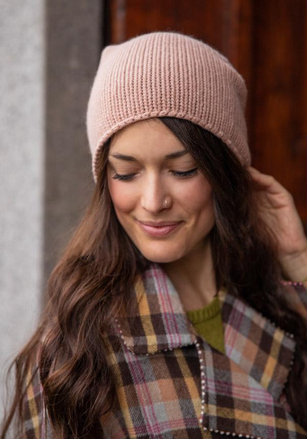 Rose & Lini DANIELAPI CASHMERE “TURBAN BEANIE” CAMEO In Vendita