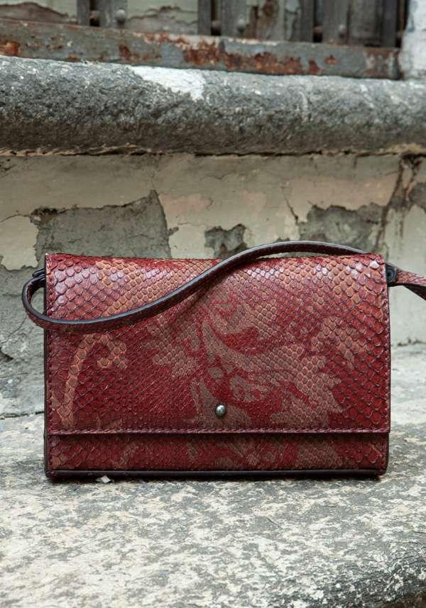 Rose & Lini SIMONA TAGLIAFERRI BORDEAUX PYTHON POCHETTE BAG Offerta Pasqua