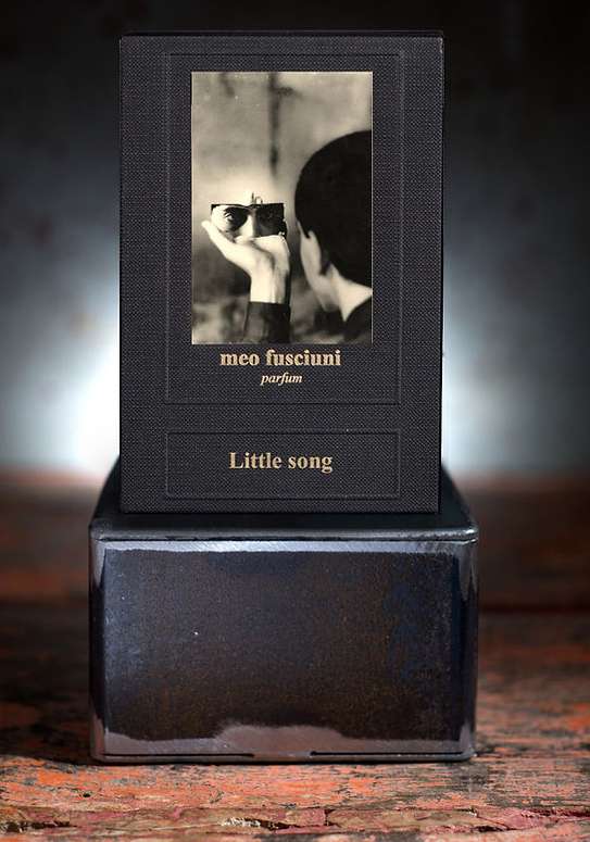 Rose & Lini MEO FUSCIUNI “LITTLE SONG” PARFUM Ritorno libero