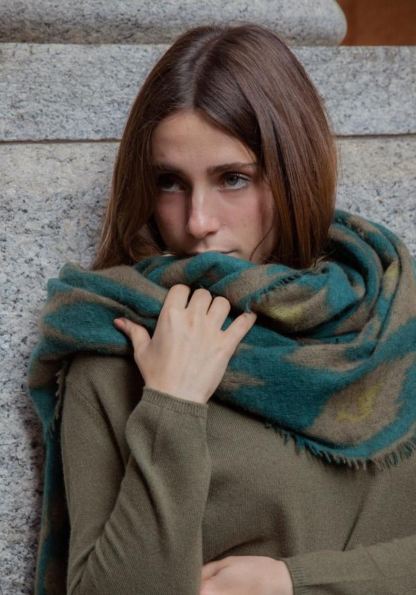 Rose & Lini MIRROR IN THE SKY CASHMERE “OPEN KNITTED PRINT” LAUREL & PINE SCARF Convenienza