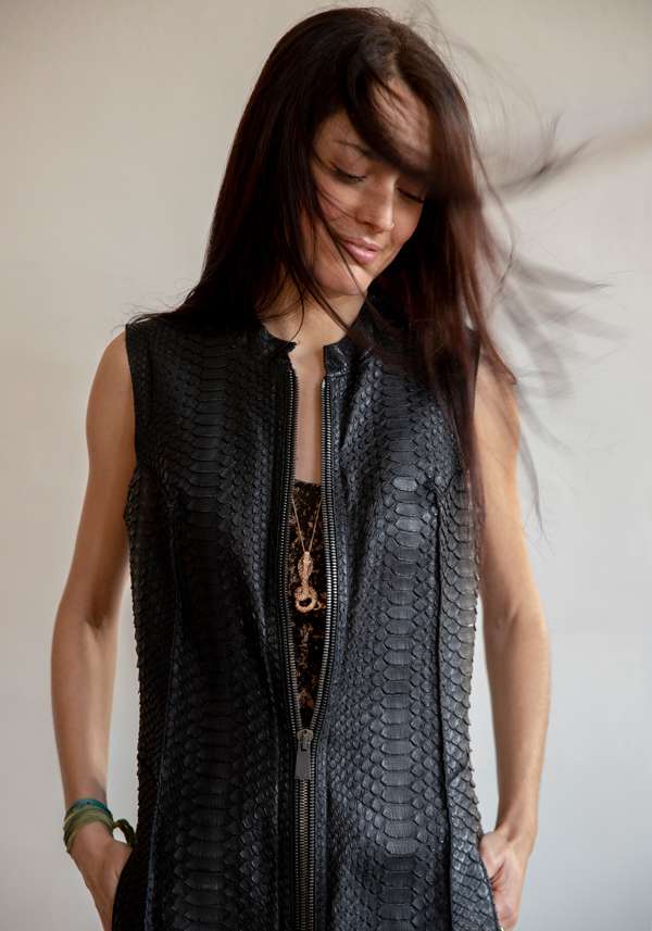 Rose & Lini SIMONA TAGLIAFERRI BLACK PYTHON LONG GILET Negozio