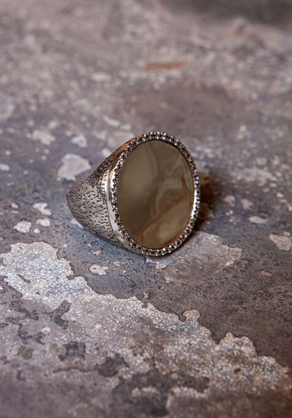 Rose & Lini SIMONA TAGLIAFERRI LARGE “MOON RING J224” YELLOW GOLD & WHITE DIAMONDS Lightning offer