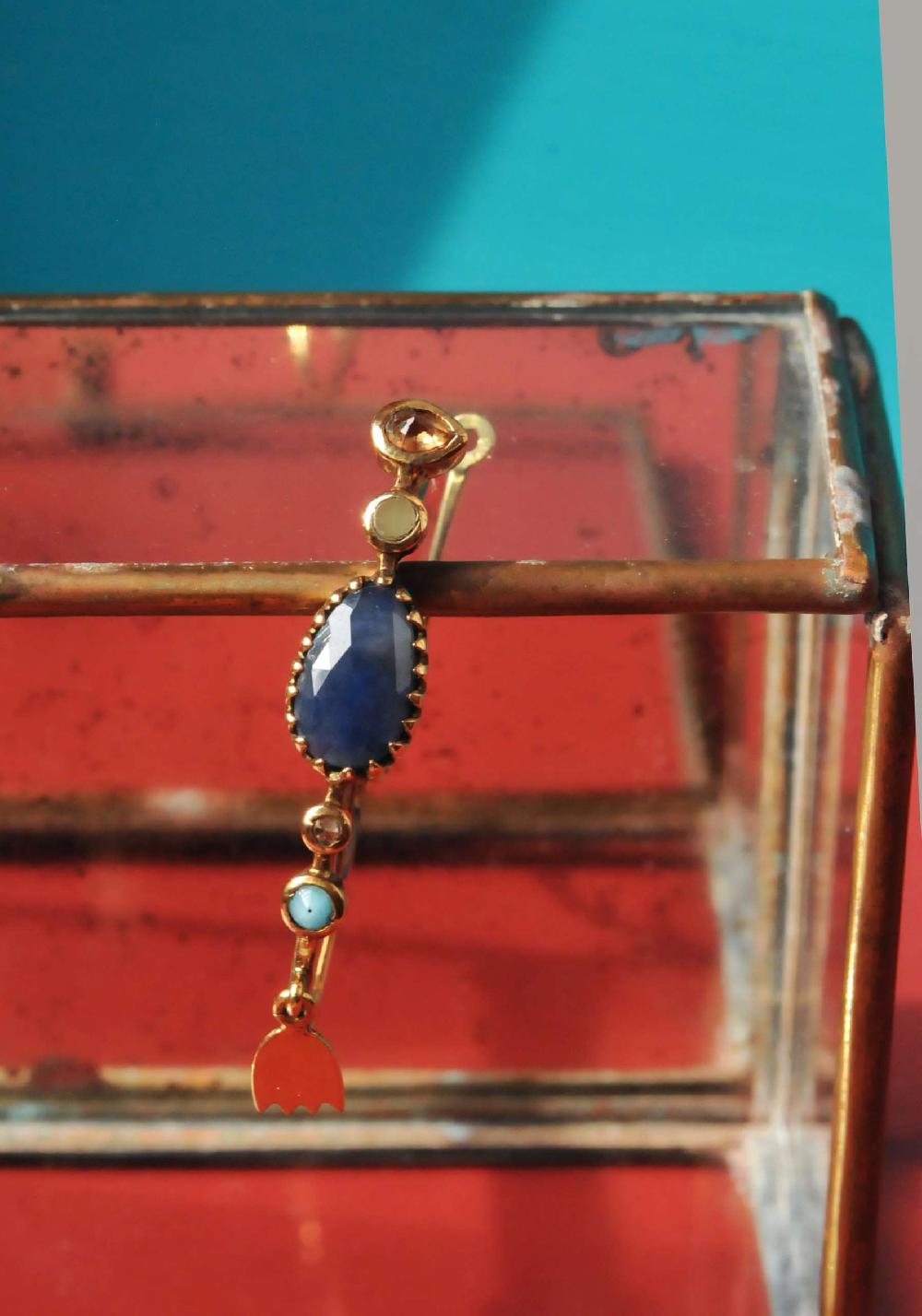 Rose & Lini DORETTE GOLD & BLUE EARRINGS Fino al 50% di sconto
