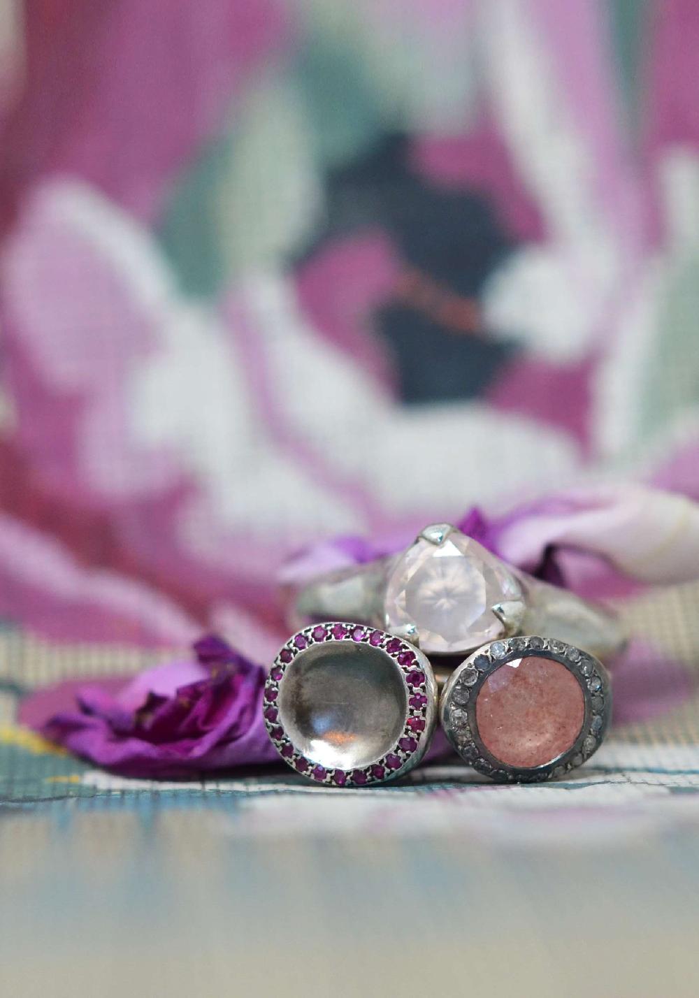 Rose & Lini ROSAMARIA SILVER “BEENU” DIAMONDS & PINK QUARTZ RING Black Friday Prezzi