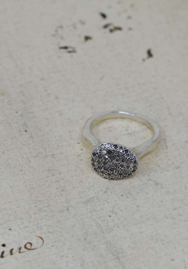 Rose & Lini ROSAMARIA “BLAZE” GREY DIAMONDS SILVER RING 50% di sconto per tempo limitato
