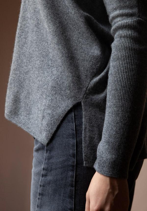 Rose & Lini ABSOLUT CASHMERE “PONCHO CAMILLE” DARK GREY Italy