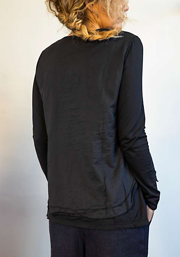 Rose & Lini MJW BLACK LONG SLEEVED T-SHIRT Acquista Ora