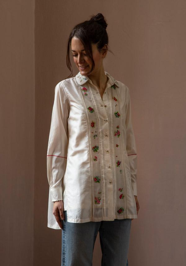 Rose & Lini PERO “PLA01” PEARL EMBROIDERED SHIRT Offerta temporanea