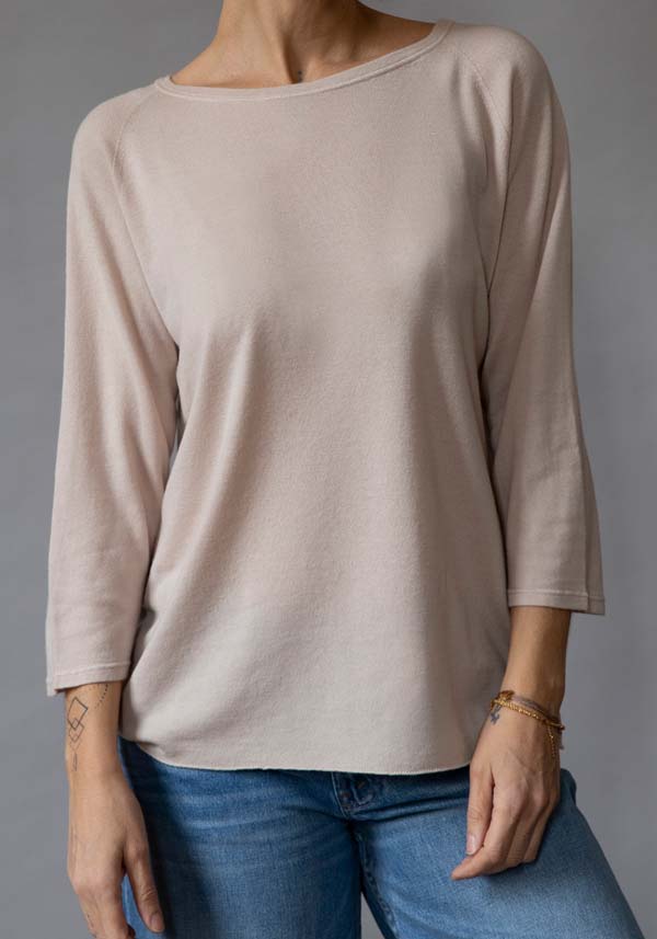 Rose & Lini MAJESTIC CASHMERE “COL BATEAU 535” SAND SWEATER Negozio