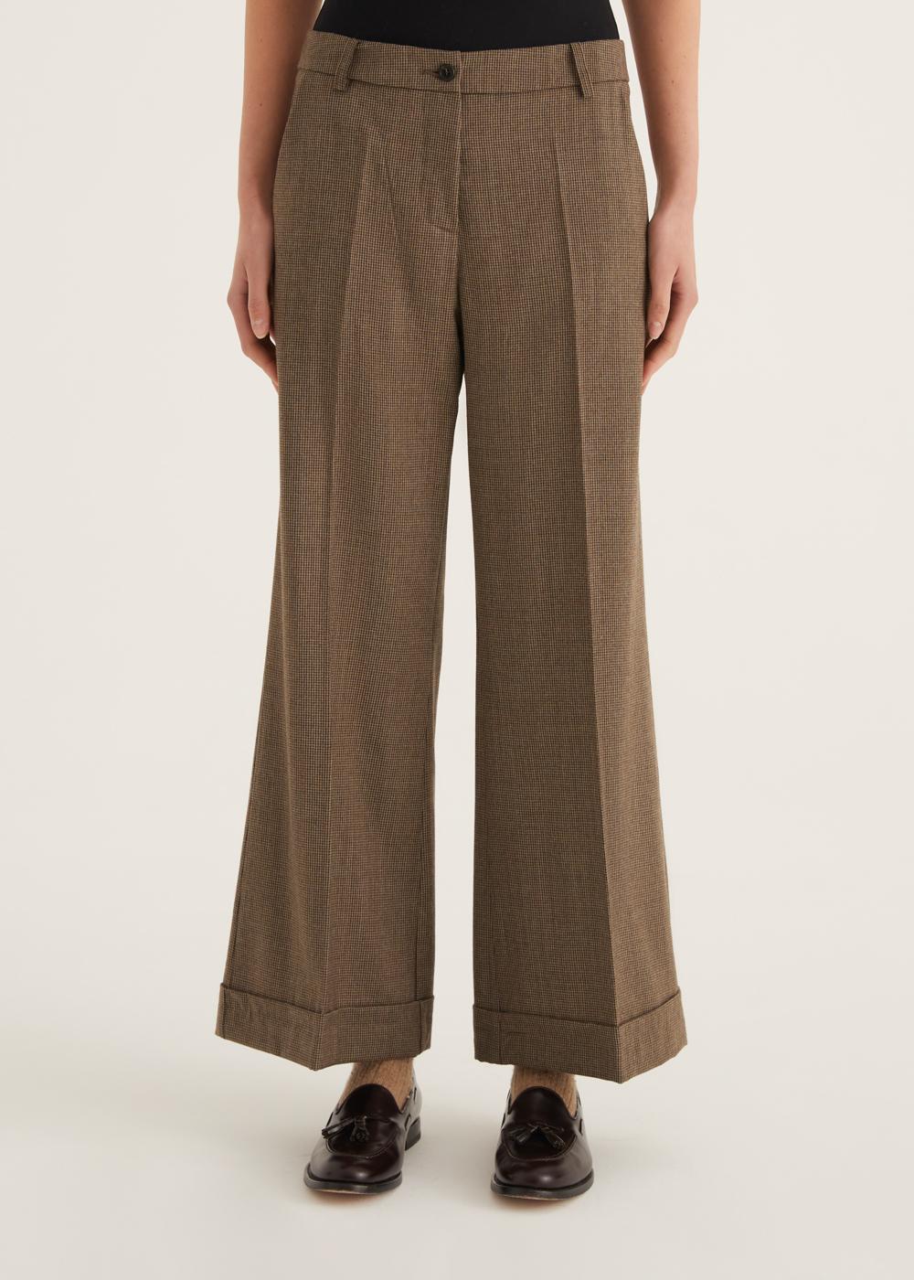 Rosso35 Pantalone svasato con risvolto Moda
