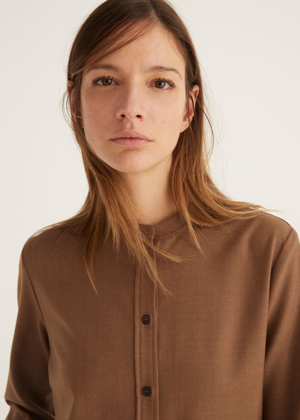 Rosso35 Camicia con collo alla coreana Vendita