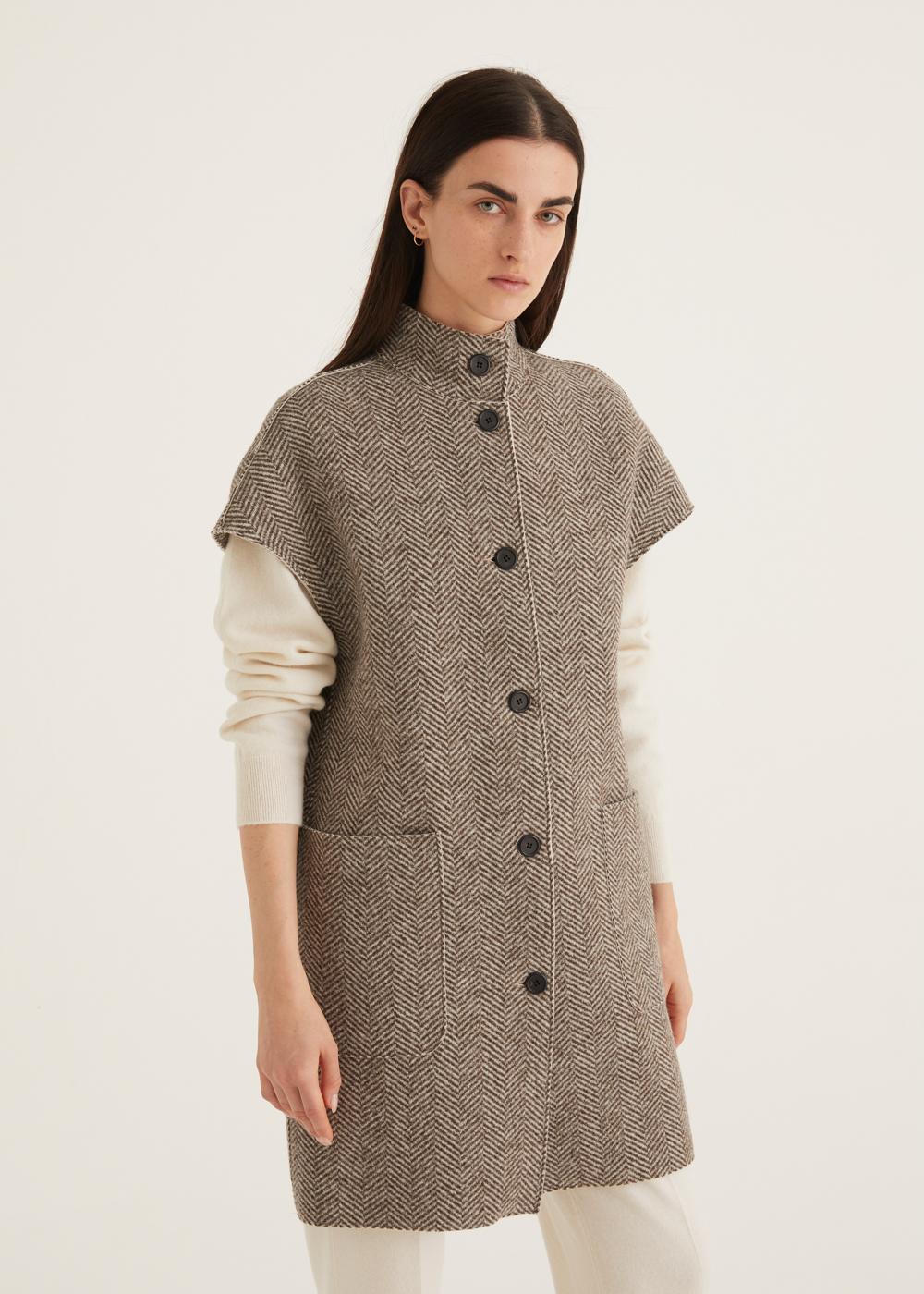 Rosso35 Cappotto senza maniche taglio vivo Nuovo