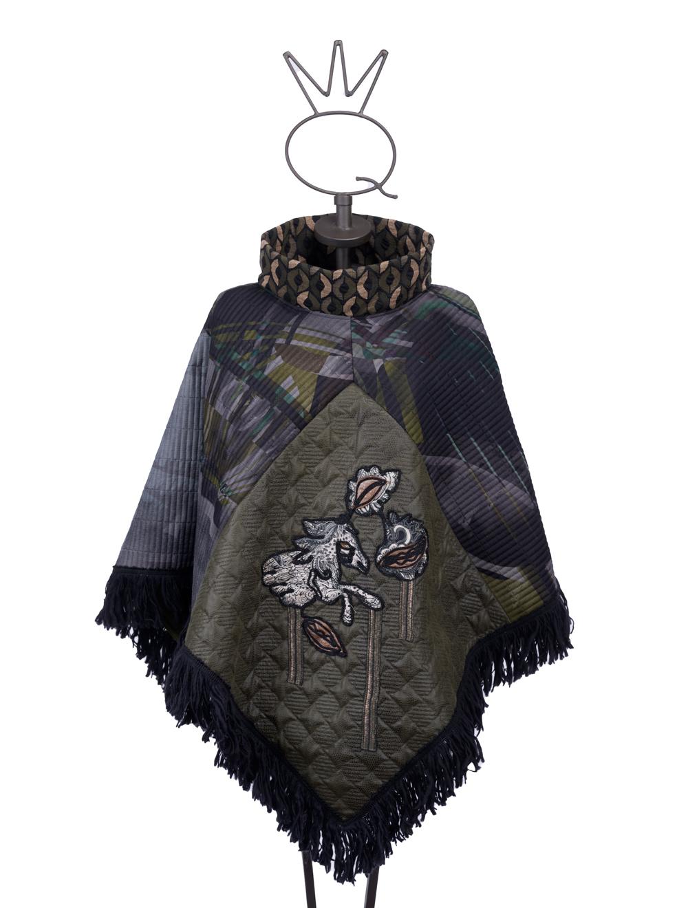 Save The Queen Poncho in seta e finta pelle con ricami Negozi Online
