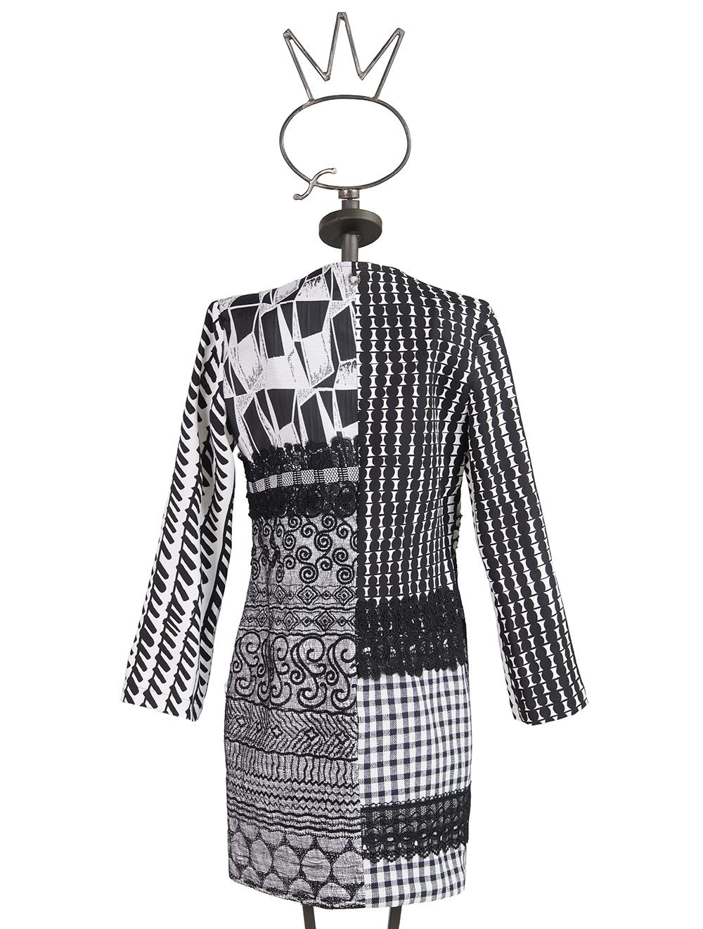 Save The Queen Spolverino 7/8 bianco e nero in tessuti stampati operati e ricamati Shopping Online