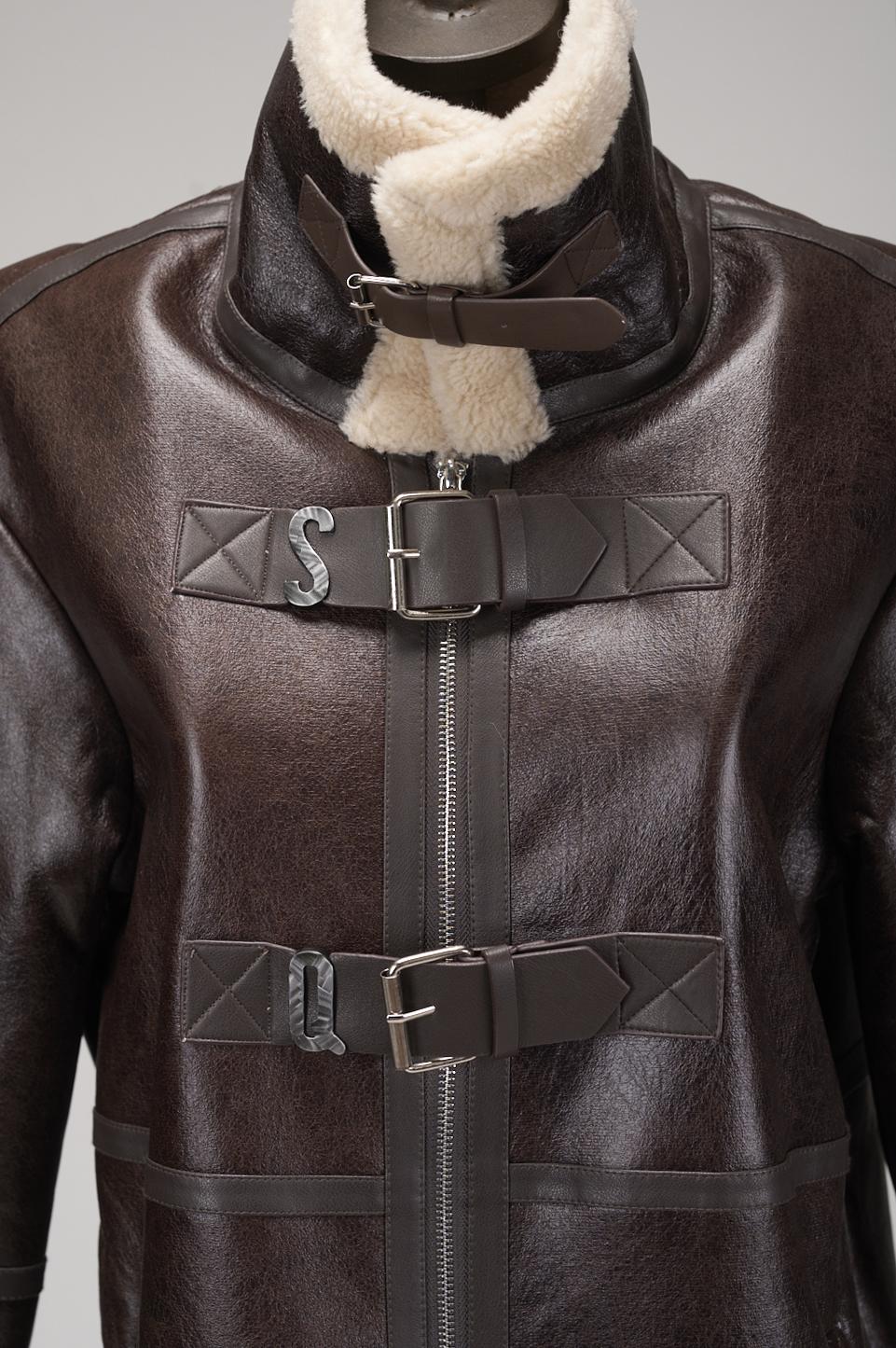 Save The Queen Eco-Shearling lungo Discount Store per i nuovi prodotti