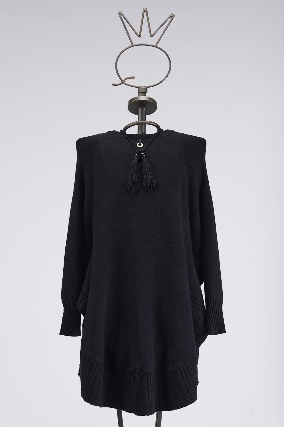 Save The Queen Maxi maglia con collana Acquista Ora