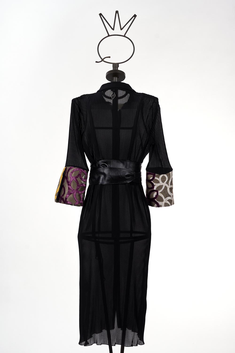 Save The Queen Vestito chemisier midi nero plissettato Convenienza