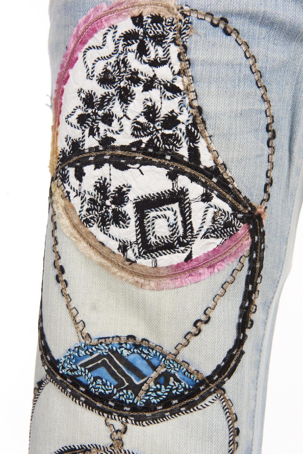 Save The Queen jeans ricamati Presa