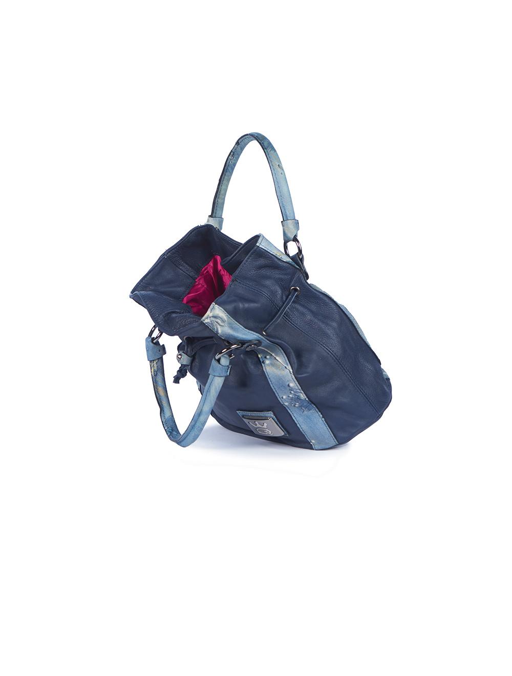 Save The Queen Borsa in pelle blu con dettagli di pelle operata Negozio
