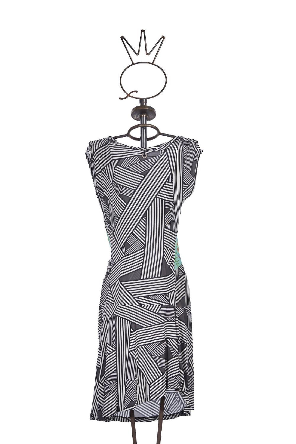 Save The Queen Vestito in jersey di viscosa con stampa dedicata all’Africa Nuova