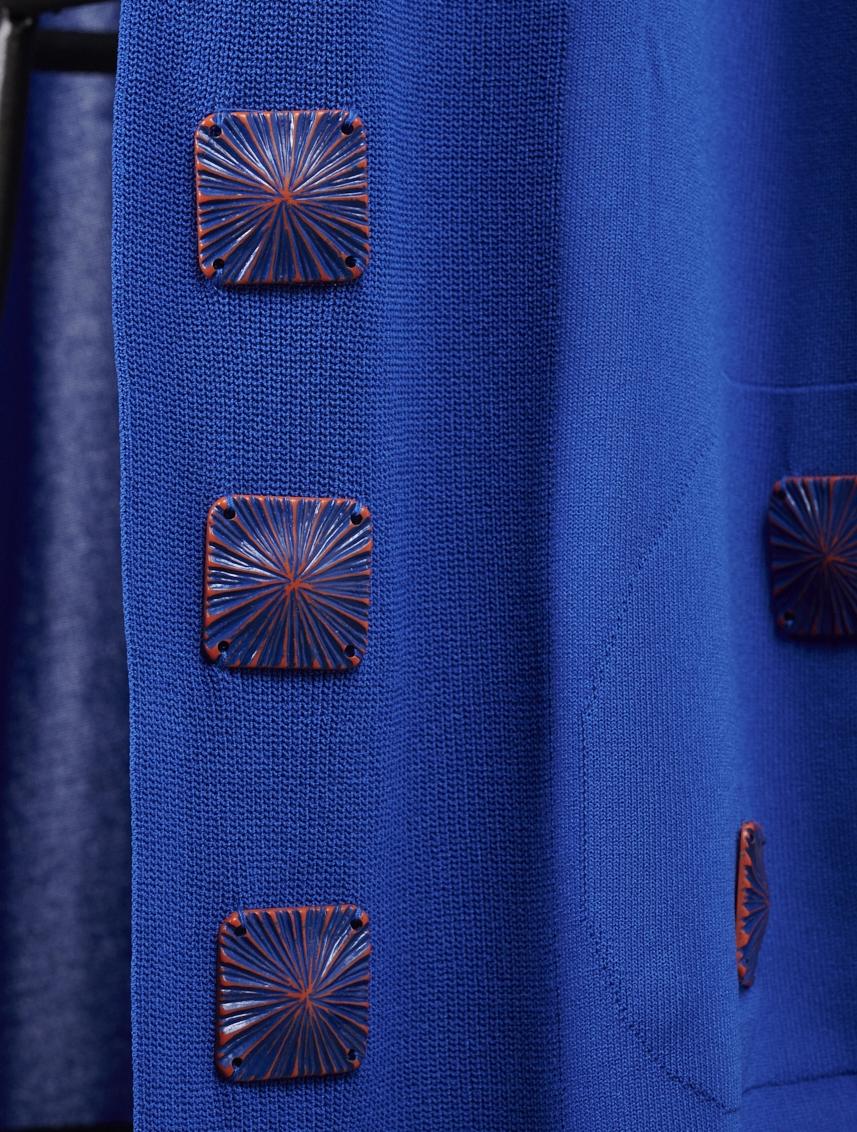 Save The Queen Cardigan bluette in viscosa con applicazioni In Linea