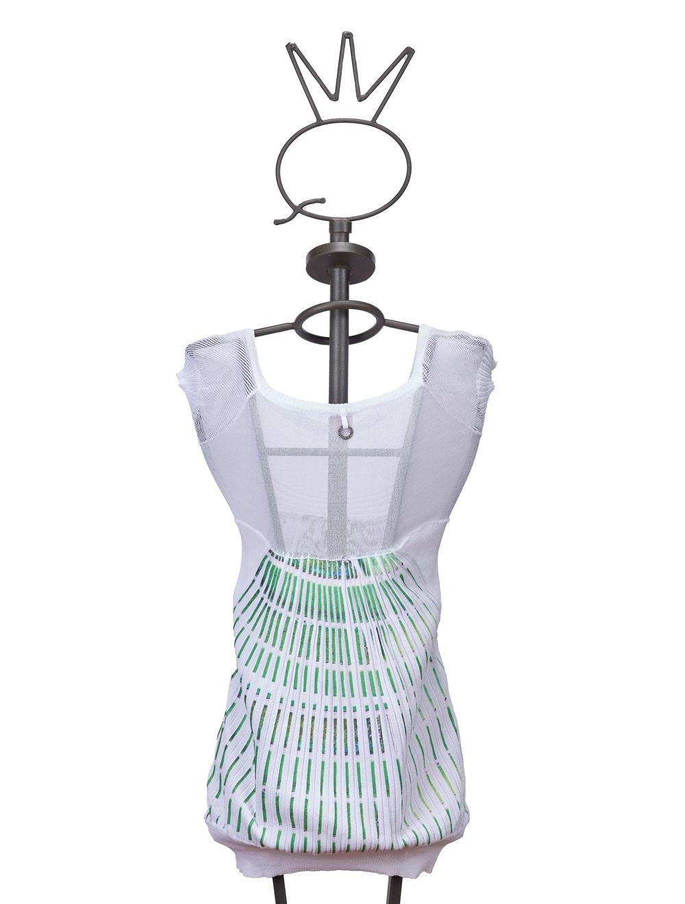 Save The Queen Top bianco in maglia plissé con stampa Solo un giorno rimasto