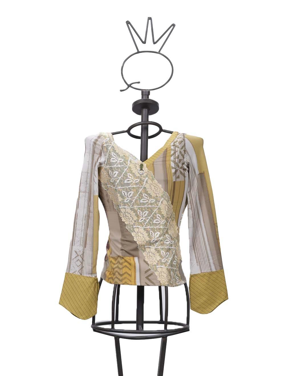 Save The Queen T-shirt con stampa ed applicazioni in pizzo e tessuto Duty-free